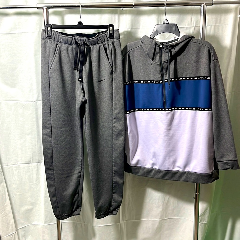 Nike sweatsuit Great  Condition